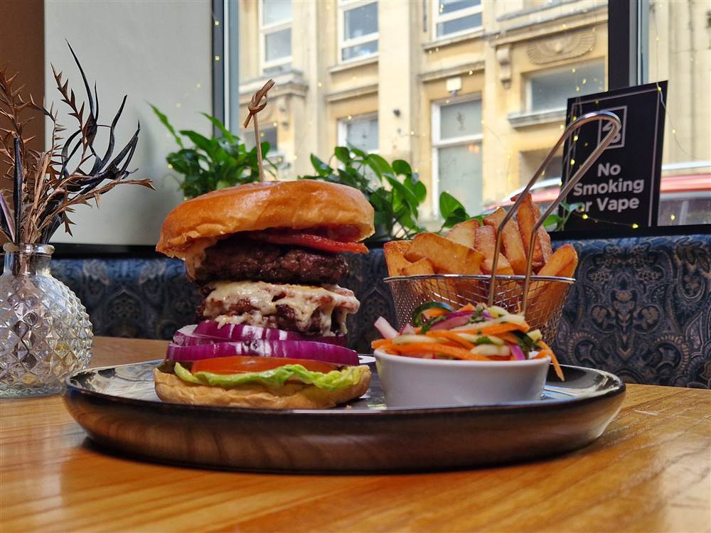 25% OFF Weekday Eats at Bar 23!